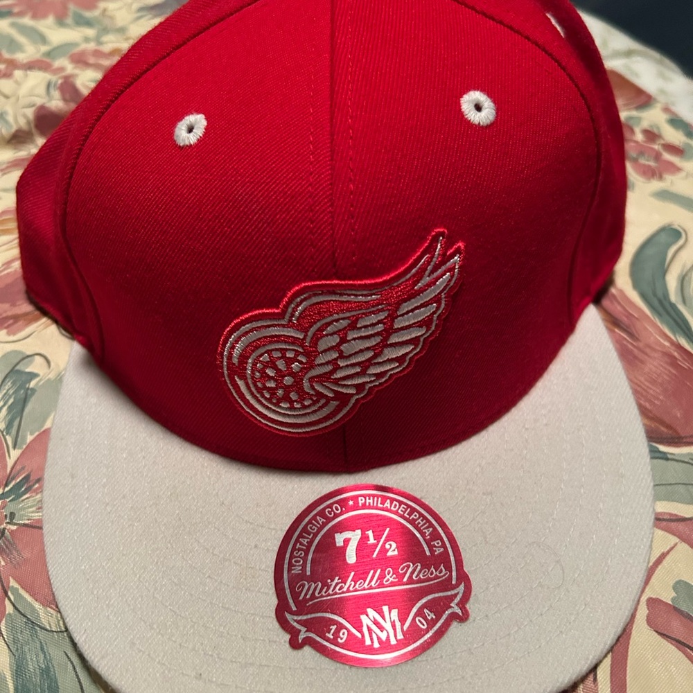 Mitchell & Ness Detroit Red Wings Fitted